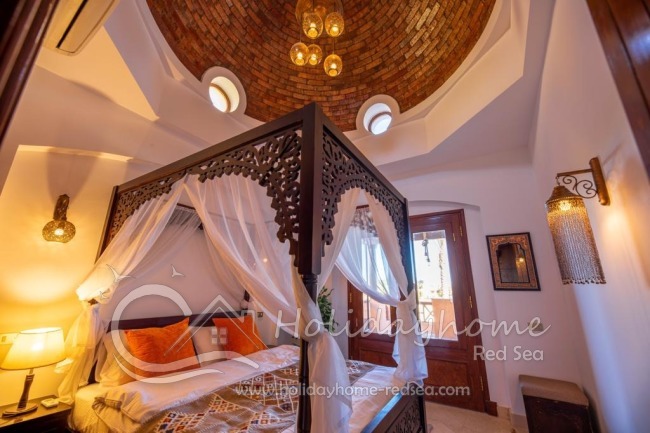 Bedroom #1 with double bed and en-suite bathroom with shower