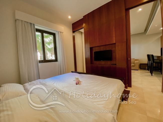 Bedroom with double bed 