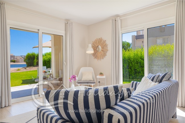 Beautiful sitting area with amazing view