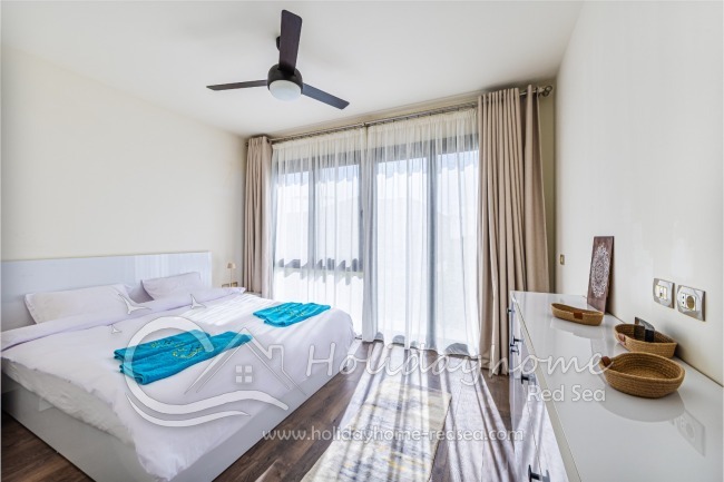 Cozy bedroom with double bed