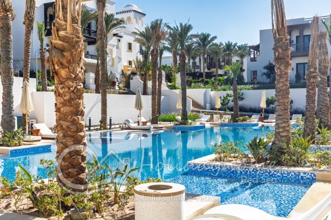 Wonderful pool area in Acient Sands in front of the apartment