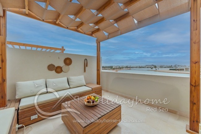 Large roof terrace with shadow and unforgetable view