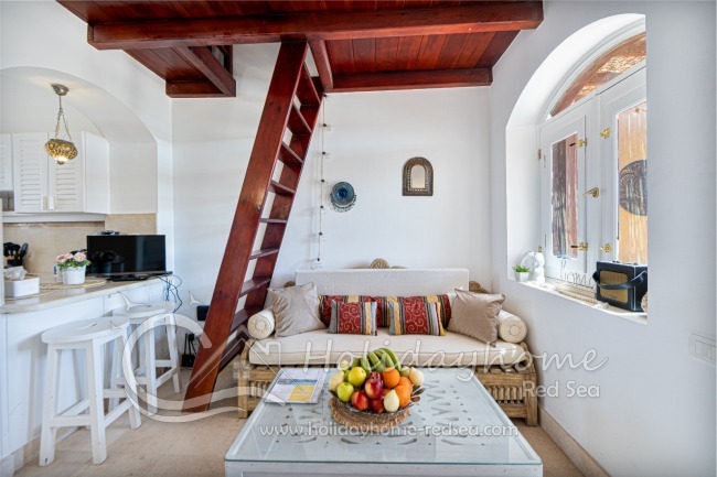 Living and sitting area in oriental style